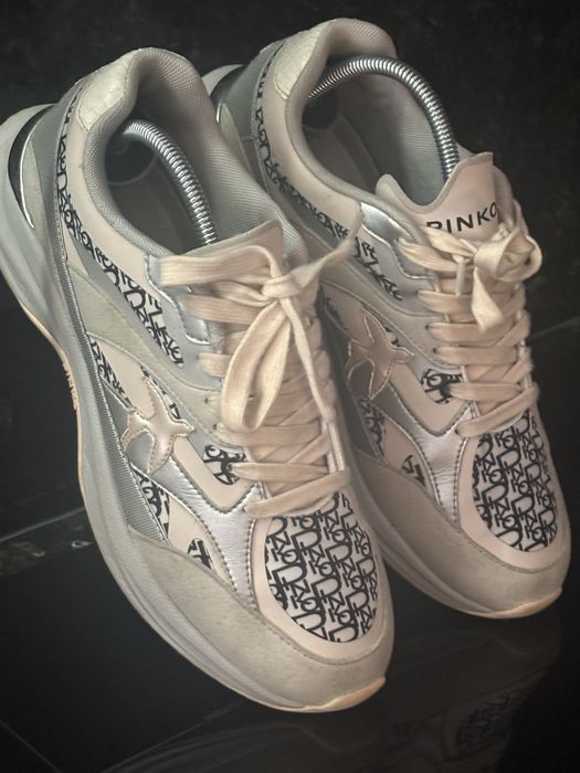 Tenis da marca Pinko