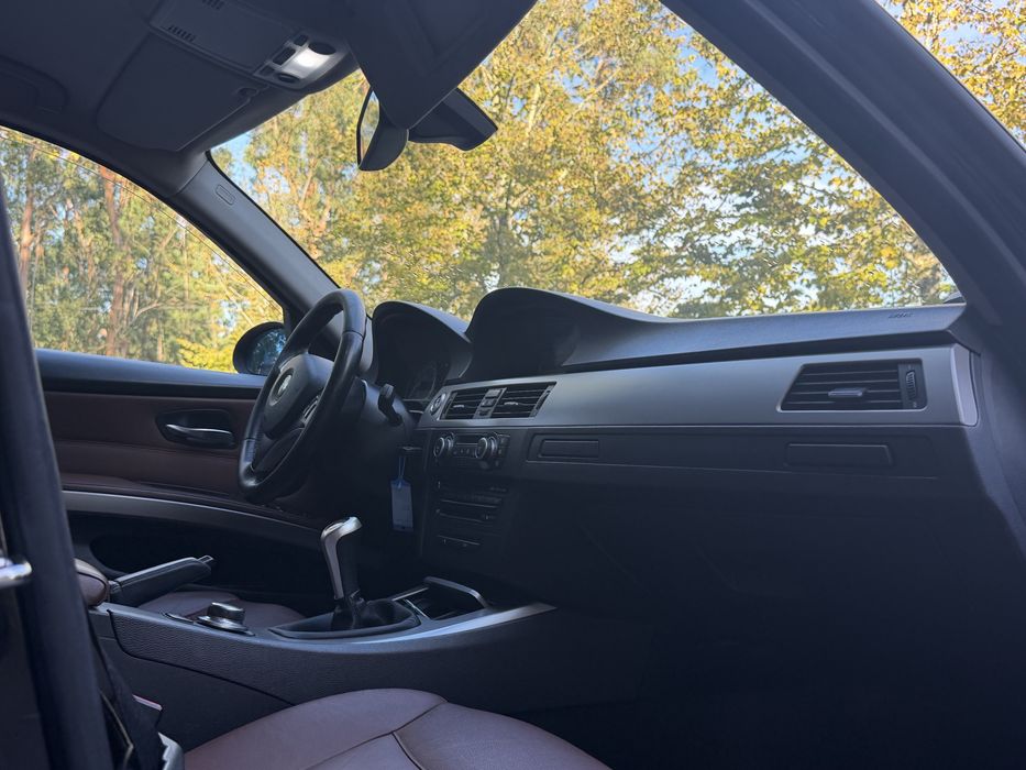 BMW E91 318D.