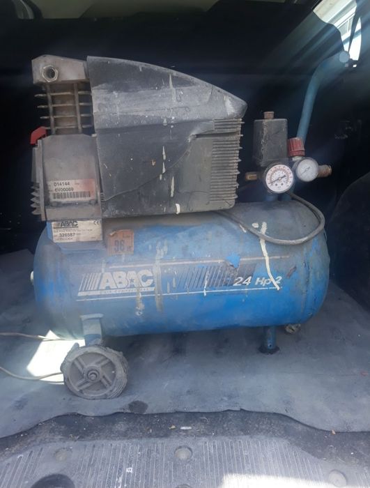 Торцева пила, кутовий шуруповерт, пневмопістолет, компресори. Оренда