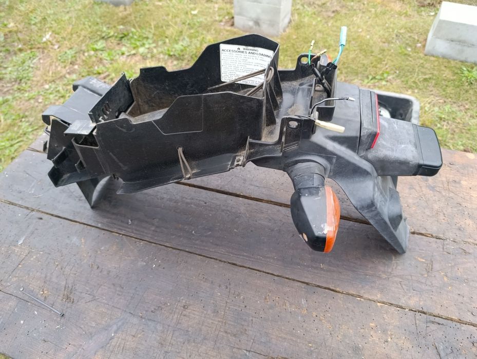 Nadkole tył Honda CBR 125 jc34 plastik mocowanie rejestracji kierunki