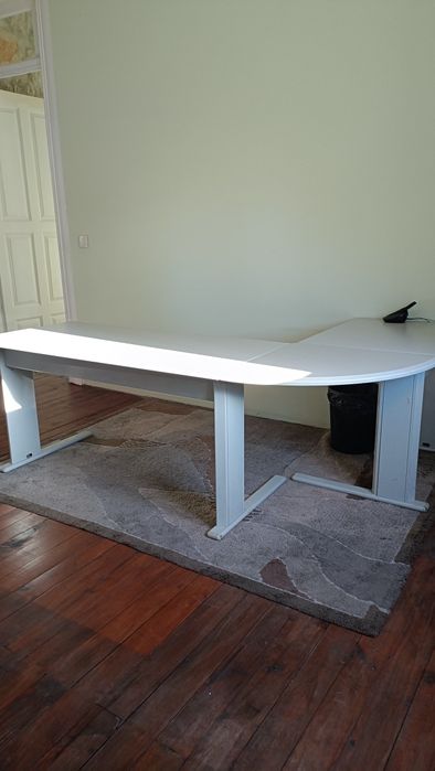 Secretária de Escritório Ampla