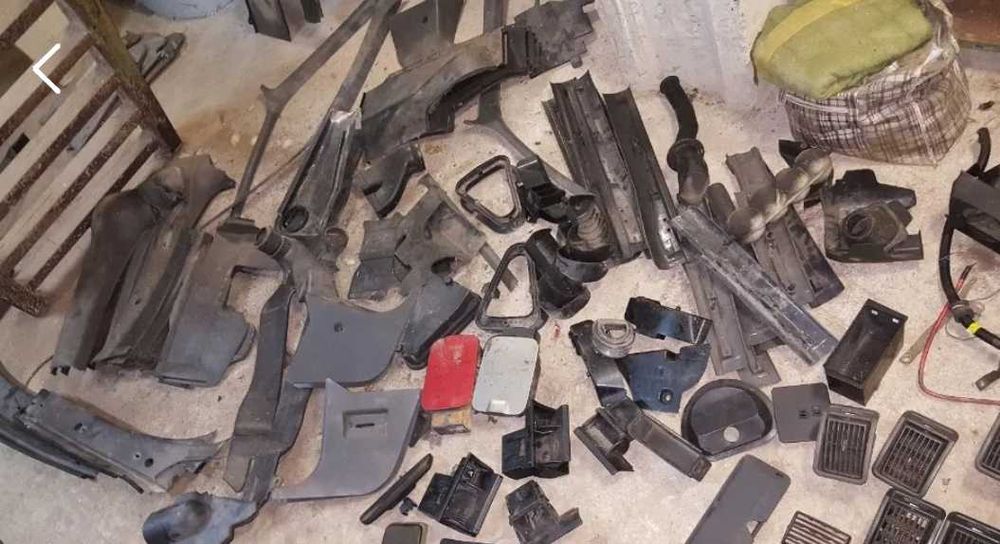 Пластик салонный