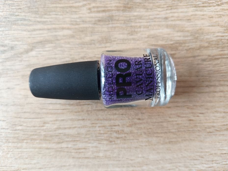 Szklane czarne kuleczki do zdobienia paznokci Mollon