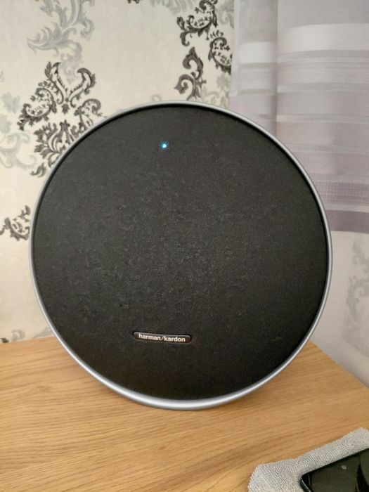 Harman Kardon Onyx Studio 9