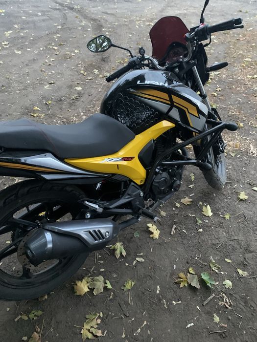 Продам мотоцикл лифан кп 200 стан нового