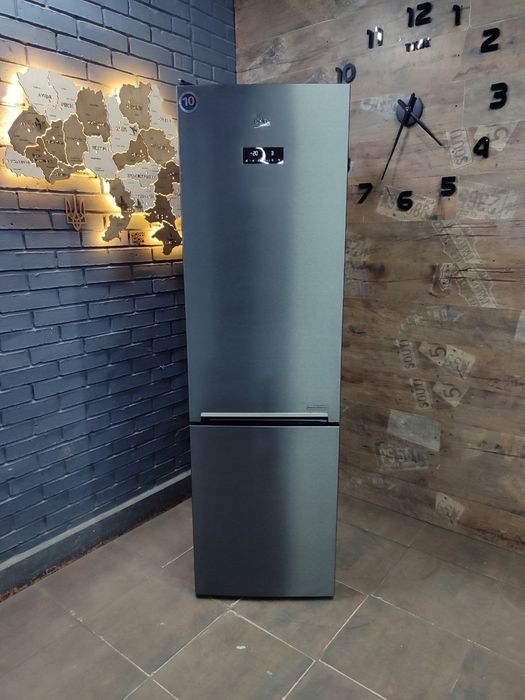 Двокамерний холодильник Beko. Техніка з Європи. No Frost