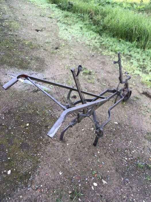 Charrua antiga para decoraçaode jardim