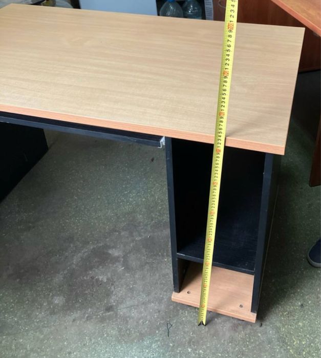 Компʼютерний стіл 1200*700.