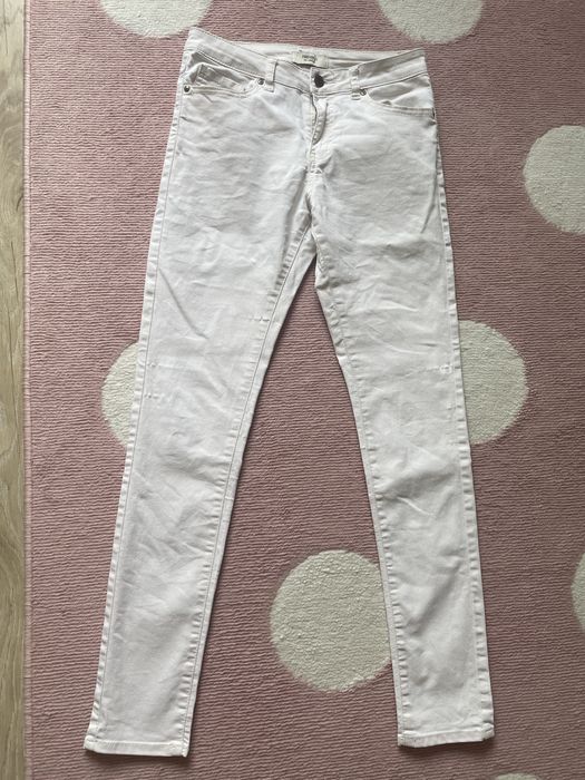 Spodnie biale 36