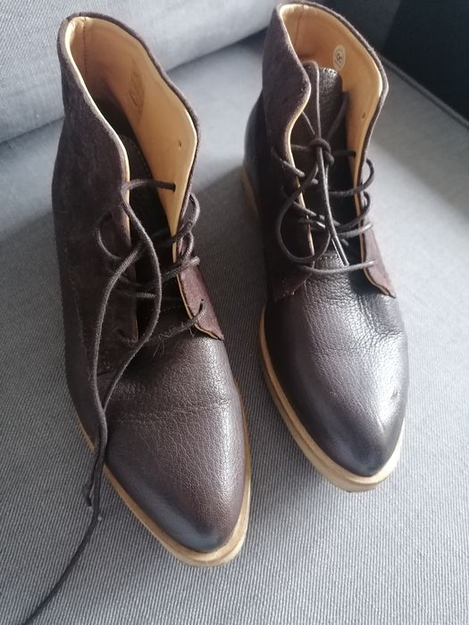 Buty ze skóry firmy Danellee