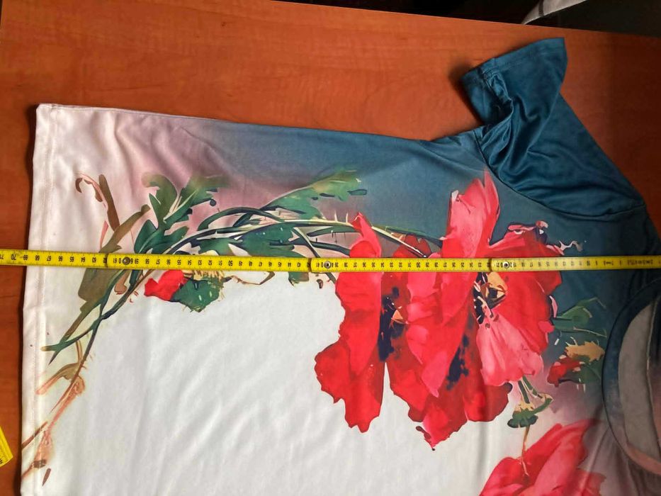 Nowa bluzeczka koszulka z pięknym nadrukiem 2XL