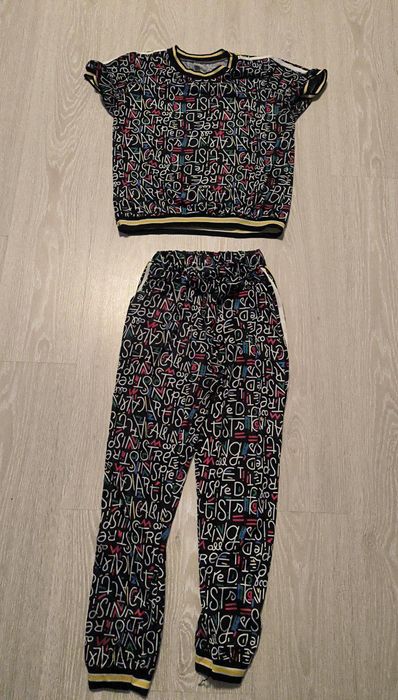 Жіночий костюм літній