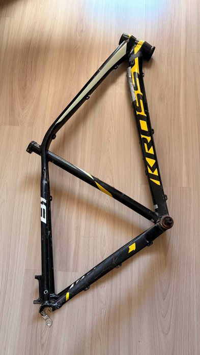 Rama Kross Level B1 29 uszkodzona