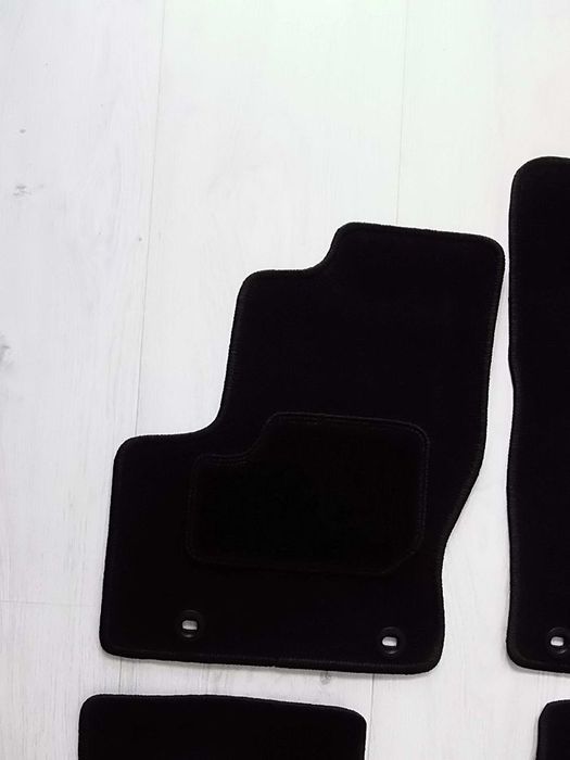 Dywaniki Welurowe FORD C-MAX 03-10 Idealnie Dopasowane