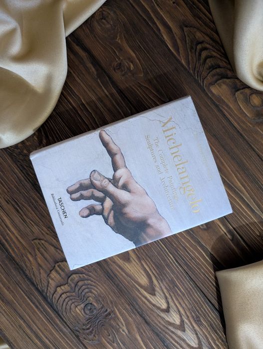 Книга Michelangelo. The Complete Paintings, Sculptures and Architecture