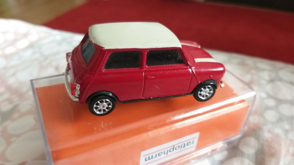 Miniatura mini antiga