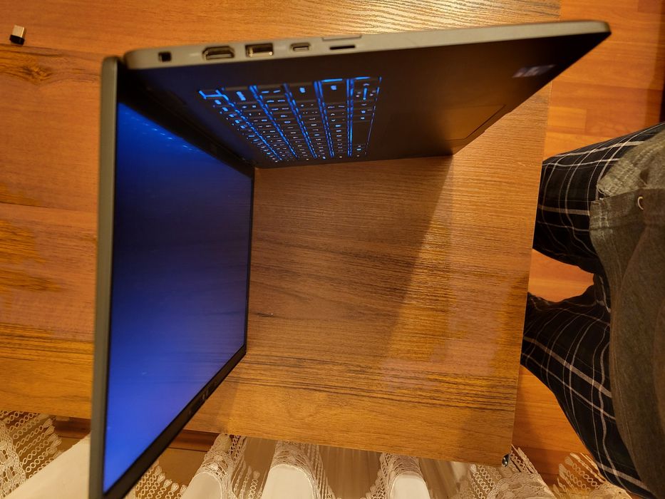 Ноутбук бізнес серії Dell Latitude 7520