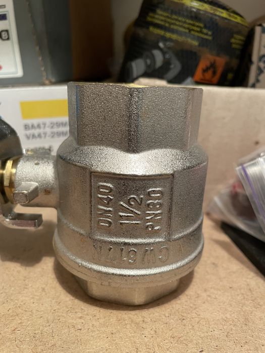 Краны шаровие  обратний клапан обжим муфта