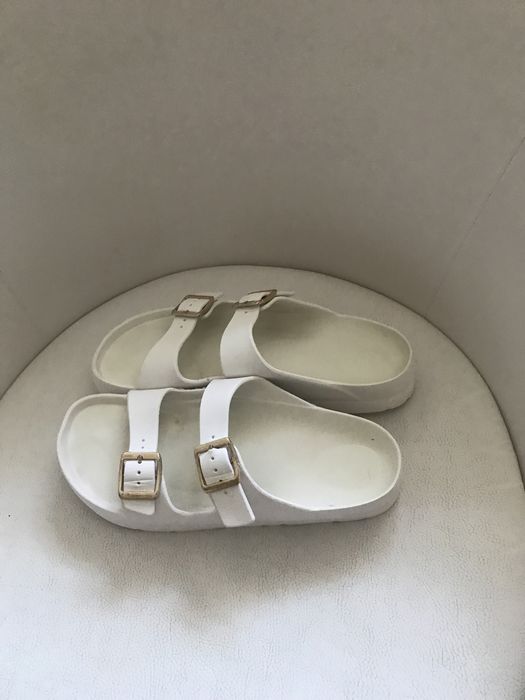 Białe klapki damskie Butik r. 40/26,5