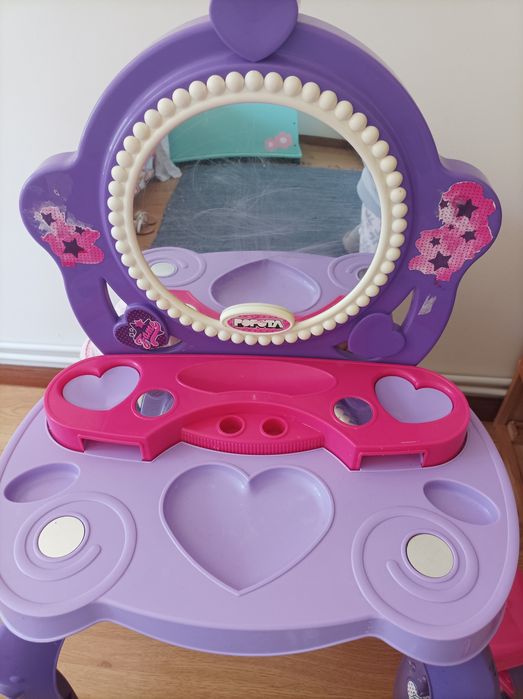 Toucador de criança