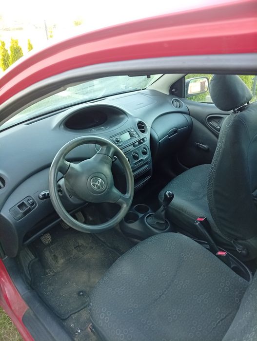 Toyota Yaris 1.0 benzyna