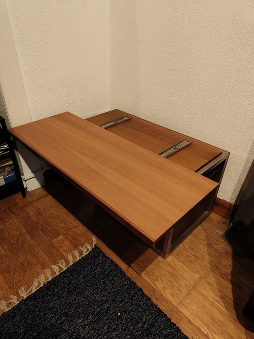 Mesa de sala ou escritório