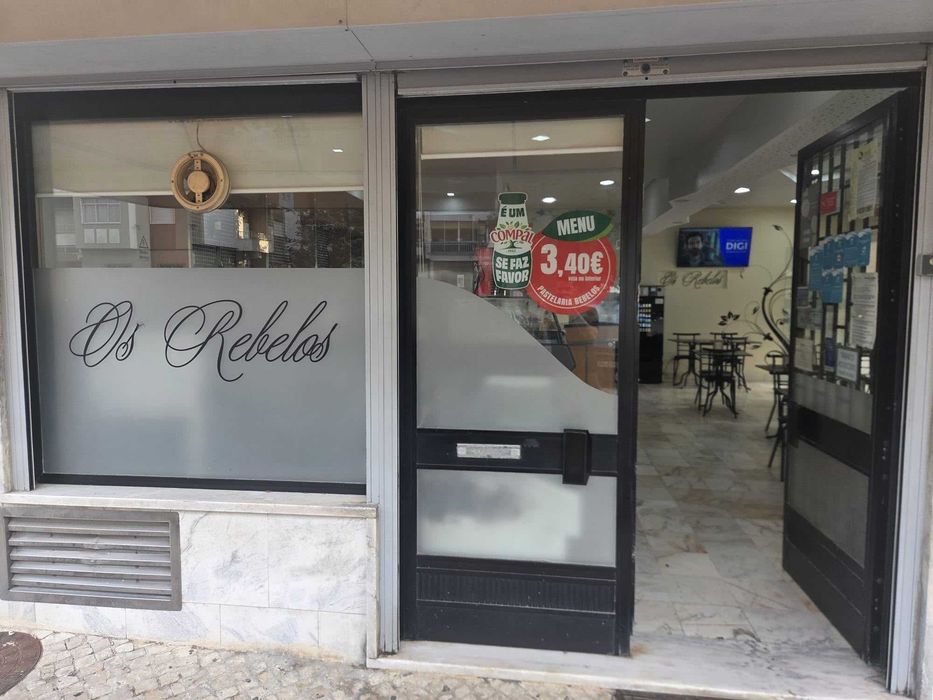 Trespasse Pastelaria Bobadela - Excelente localização