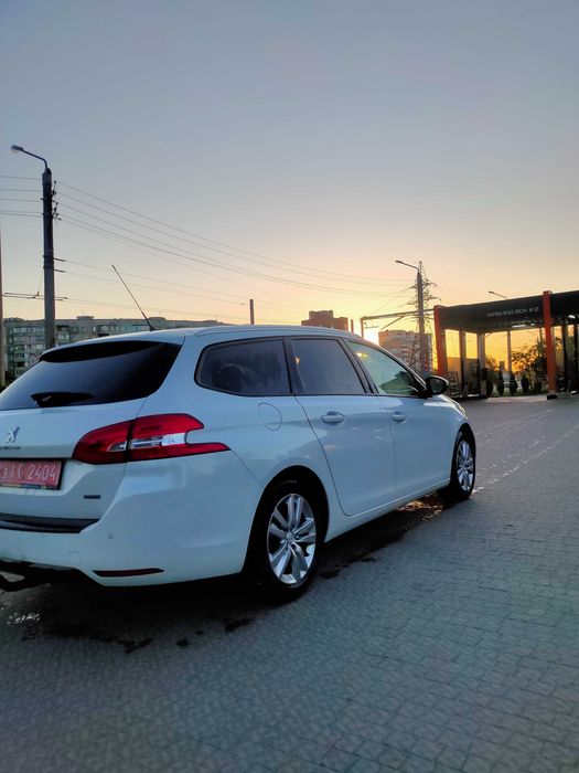 PEUGEOT 308-2015 рік