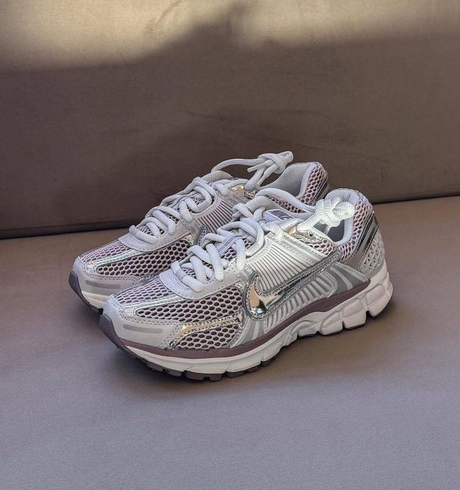 Nike Zoom Vomero 5 Metallic Silver / Platinum Violet жіночі кросівки
