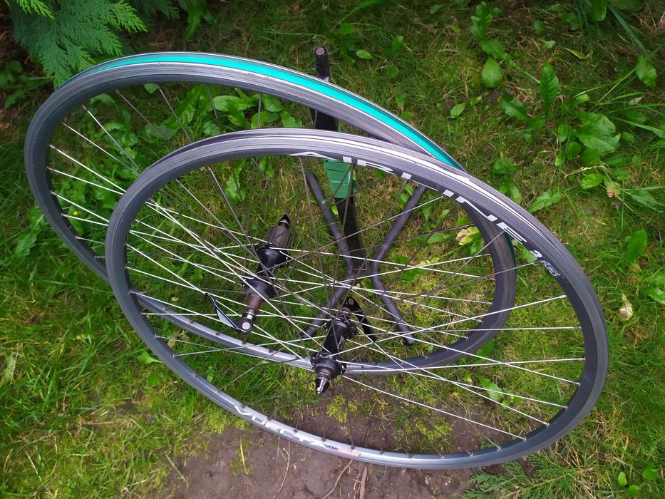 SRAM 5.0  koła szoswe VUELTA AIRLAINE 622x13  Polecam