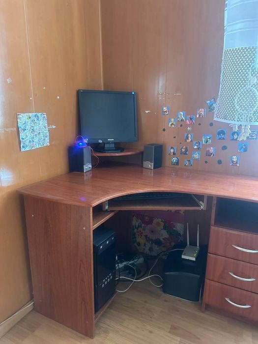 Продам стіл в гарному стані