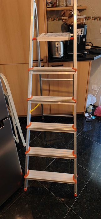 Aluminium Step Ladder – 6 Steps