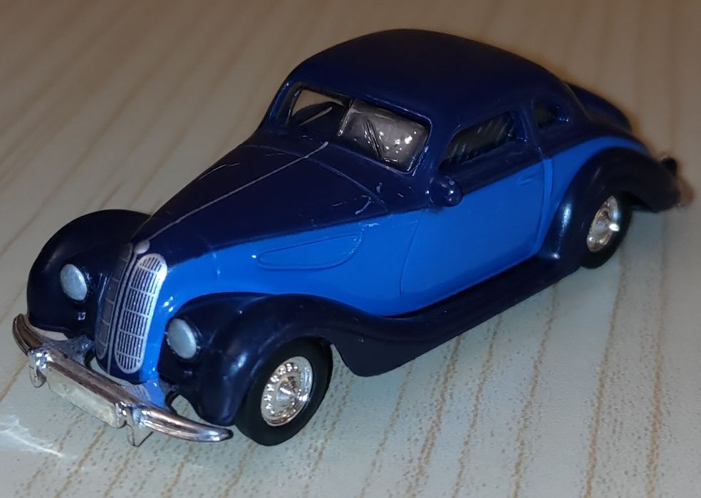 Mini Modell - resorak samochód BMW 327