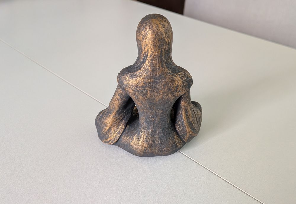 Estatueta Decorativa de Meditação
