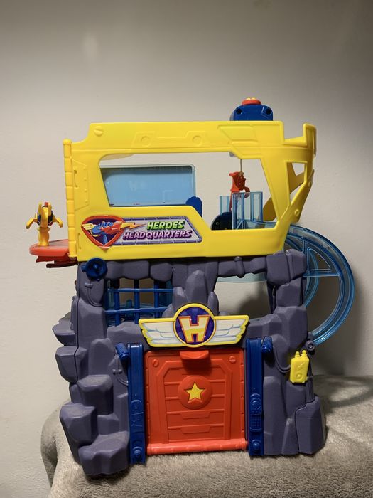 Продам ігровий набір Super Things