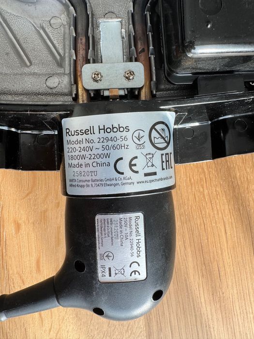 Grill elektryczny Russell Hobbs