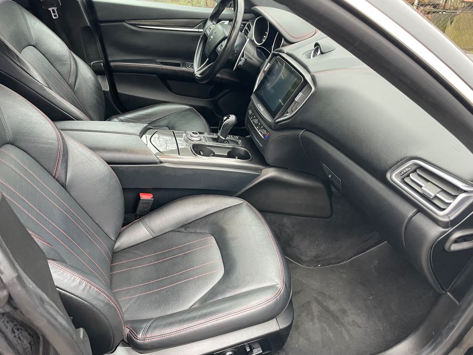 Piękne Maserati Gibhli Lift . 430 KM. 92 tyś km. Stan wzorowy. Zamiana