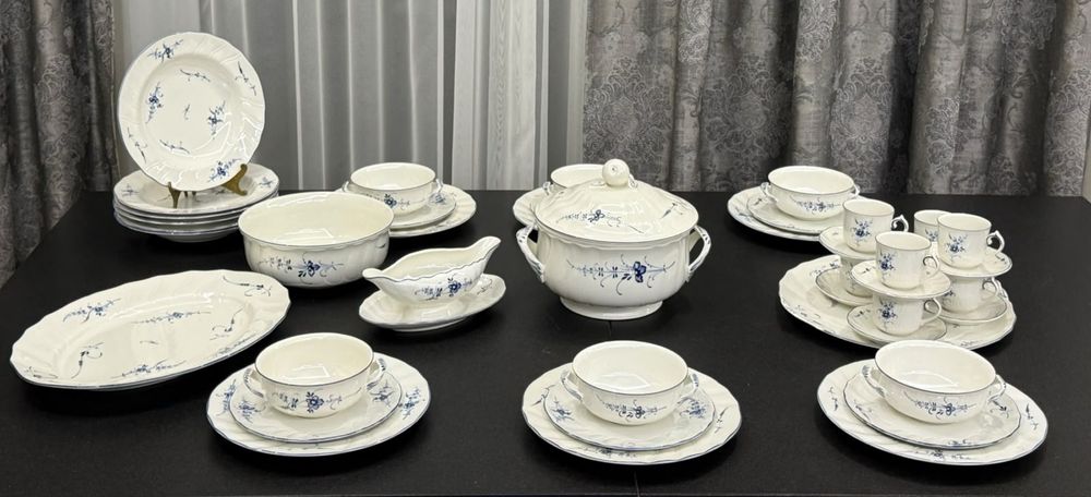 Фарфоровый столовый сервиз и кофейный сервиз фирмы Villeroy Boch серия Luxemburg производтсво Германия
