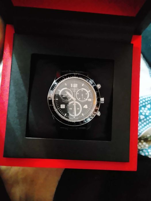 Relógio Tissot com caixa