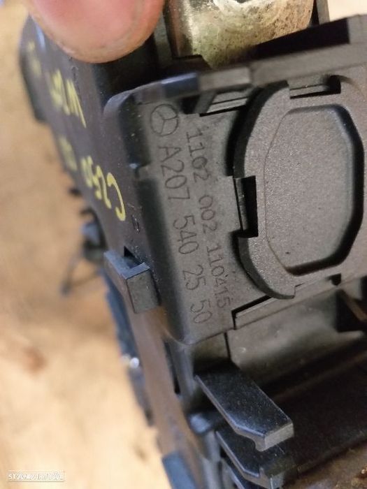 Módulo caixa de fusiveis MERCEDES W204 C220 C250 \ A20754.02550