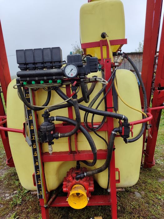 Обприскувач гідравлічний Hardi 15м 1200л Харді оприскувач