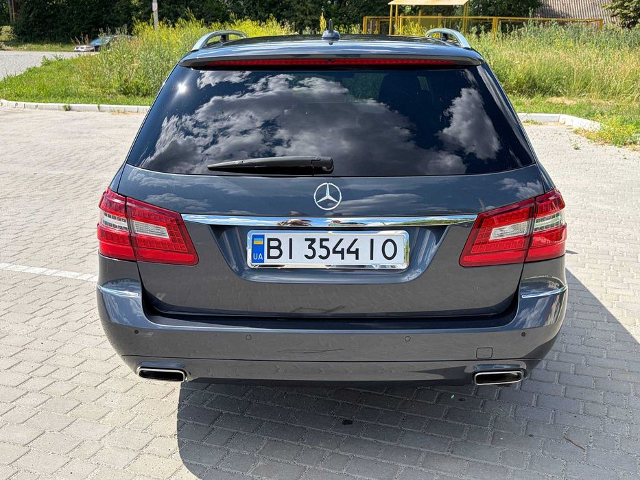 Mercedes-Benz E-Class 212