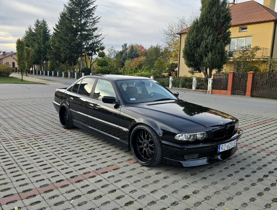 Bmw 735i e38 lift
