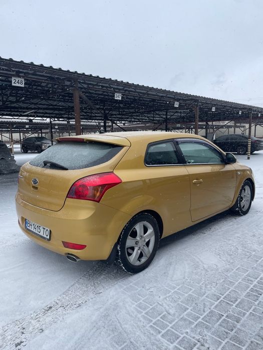 Автомобіль Kia Ceed 2009