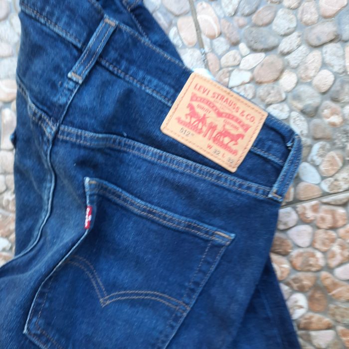 Spodnie levis 512