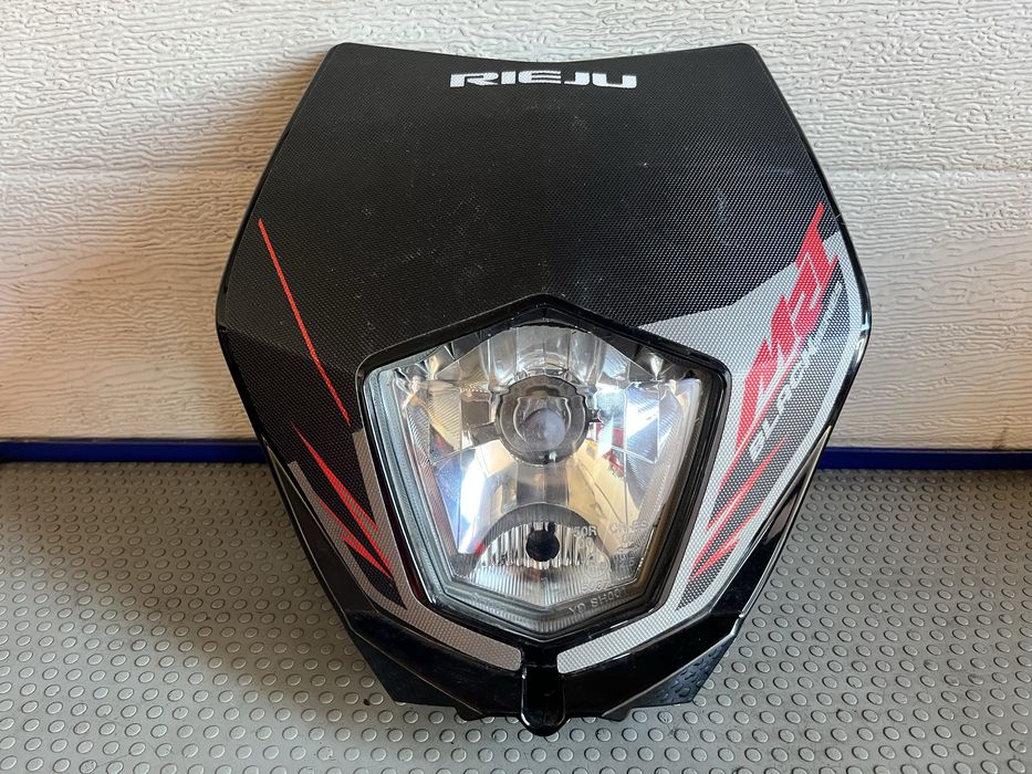 Czasza lampa owiewka rieju mrt pro trophy nowy model