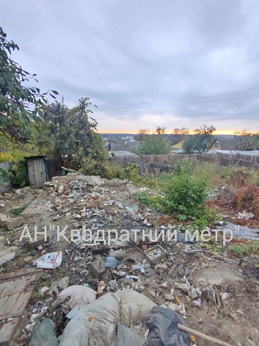 Продам будинок із земельною ділянкою в м. Сміла