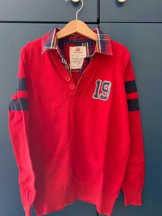 Chłopięcy sweterek z wszytym kołnierzykiem 140