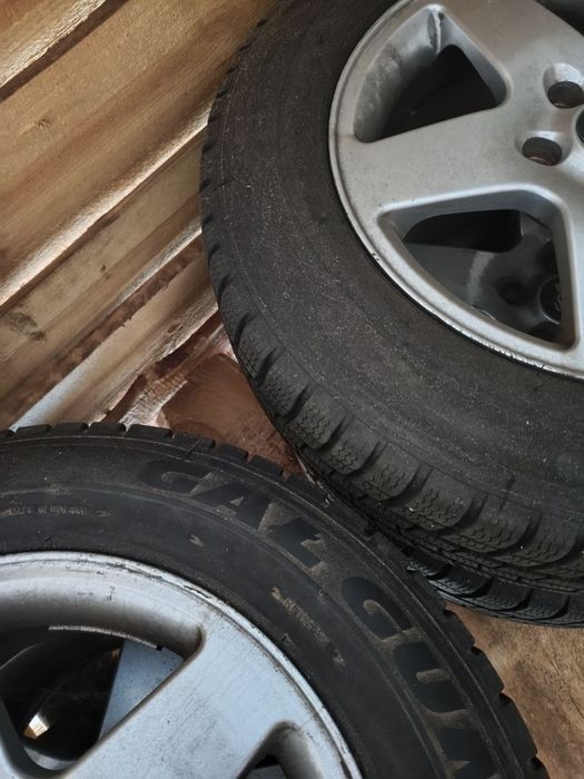 Opony zimowe bieżnikowane Gal-Gum 215/60 R16 – komplet 4 szt.