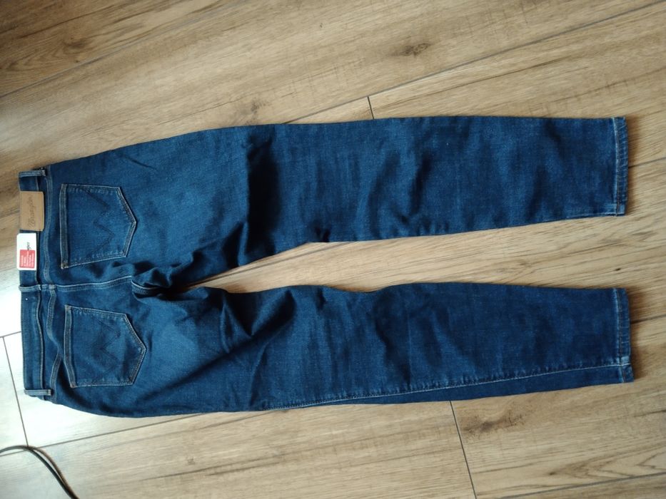Jeansy Wrangler Nowe z metką 38/40